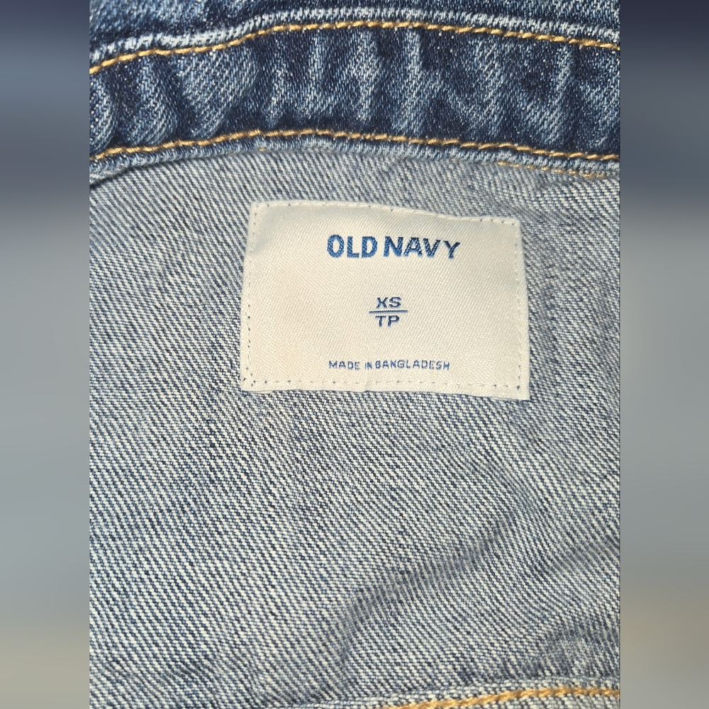 🎀VINTAGE Denim Jacket - Picture 4 of 4